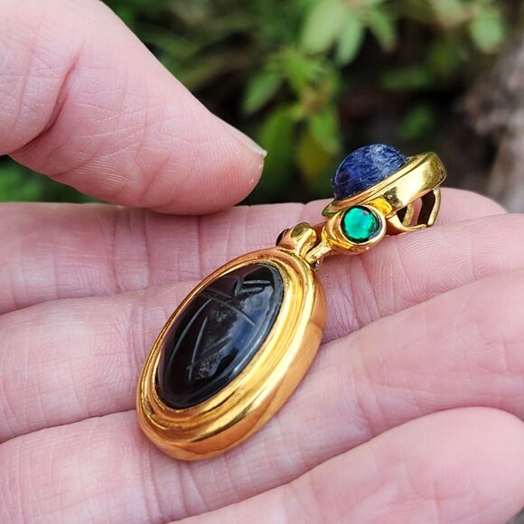 Vintage Givenchy Gold Tone Scarab Sodalite Green Glass Egyptian Revival Pendant - Picture 6 of 7